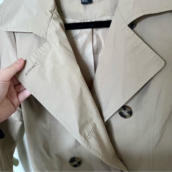 Forever 21 Trench Coat - Picture 5 of 9